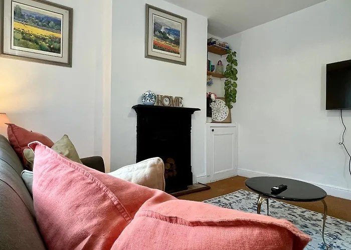 Traditional Home Perfect Escape In The Cotswolds
